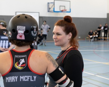 Thorsten-Lasrich-Zombie-Rollergirlz-vs-Bear-City-Roller-Derby-34