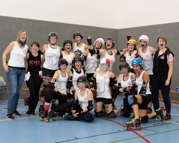 Thorsten-Lasrich-Zombie-Rollergirlz-vs-Bear-City-Roller-Derby-35