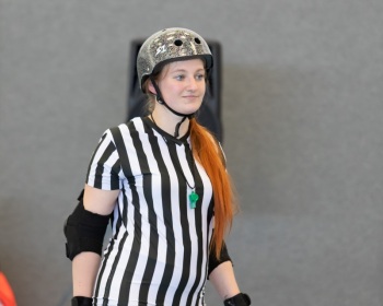 Thorsten-Lasrich-Zombie-Rollergirlz-vs-Bear-City-Roller-Derby-52