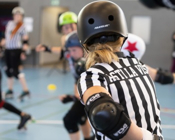 Thorsten-Lasrich-Zombie-Rollergirlz-vs-Bear-City-Roller-Derby-59