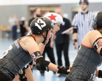 Thorsten-Lasrich-Zombie-Rollergirlz-vs-Bear-City-Roller-Derby-81