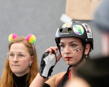 Thorsten-Lasrich-Zombie-Rollergirlz-vs-Bear-City-Roller-Derby-84