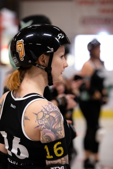 Thorsten-Lasrich-RuhrPott-Rollergirls-vs-Riot-Rollers-Darmstadt-1