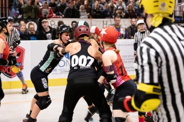 Thorsten-Lasrich-RuhrPott-Rollergirls-vs-Riot-Rollers-Darmstadt-18