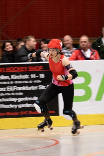 Thorsten-Lasrich-RuhrPott-Rollergirls-vs-Riot-Rollers-Darmstadt-48