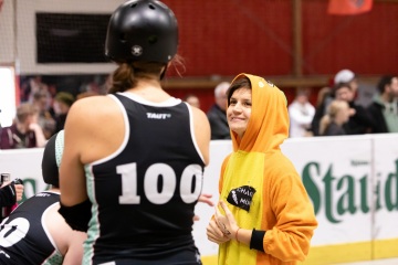 Thorsten-Lasrich-RuhrPott-Rollergirls-vs-Riot-Rollers-Darmstadt-5