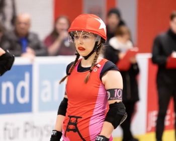 Thorsten-Lasrich-RuhrPott-Rollergirls-vs-Riot-Rollers-Darmstadt-15