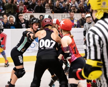 Thorsten-Lasrich-RuhrPott-Rollergirls-vs-Riot-Rollers-Darmstadt-18