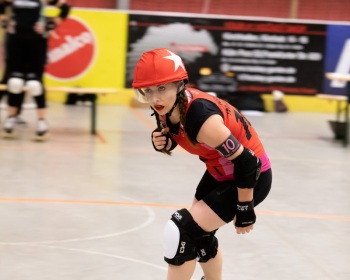 Thorsten-Lasrich-RuhrPott-Rollergirls-vs-Riot-Rollers-Darmstadt-38