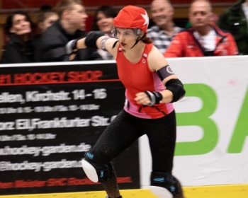 Thorsten-Lasrich-RuhrPott-Rollergirls-vs-Riot-Rollers-Darmstadt-48