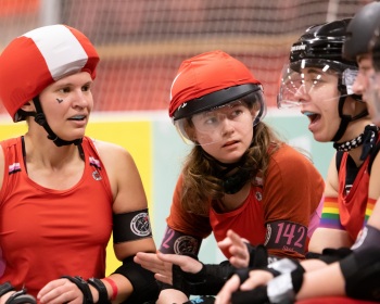 Thorsten-Lasrich-RuhrPott-Rollergirls-vs-Riot-Rollers-Darmstadt-81