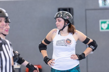 Thorsten-Lasrich-Battlecats-Rollergirls-Zombie-Rollergirlz-vs-Rollerderby-Erfurt-30