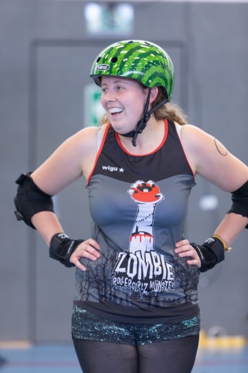 Thorsten-Lasrich-Battlecats-Rollergirls-Zombie-Rollergirlz-vs-Rollerderby-Erfurt-35