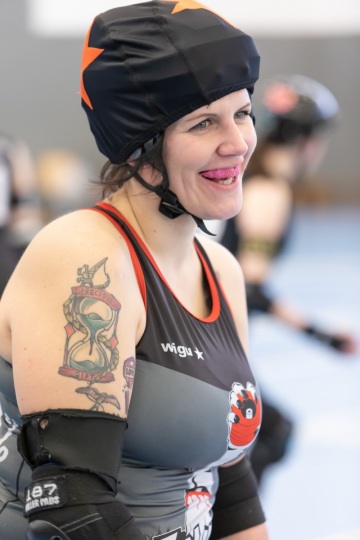 Thorsten-Lasrich-Battlecats-Rollergirls-Zombie-Rollergirlz-vs-Rollerderby-Erfurt-43