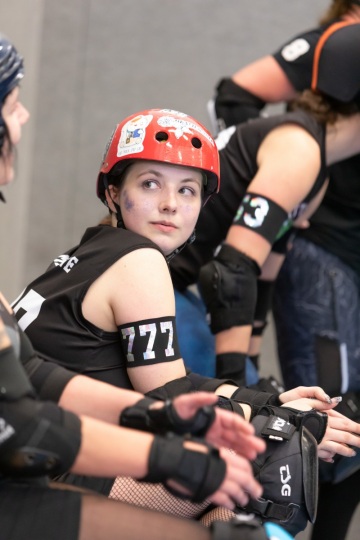 Thorsten-Lasrich-Battlecats-Rollergirls-Zombie-Rollergirlz-vs-Rollerderby-Erfurt-55