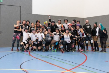 Thorsten-Lasrich-Battlecats-Rollergirls-Zombie-Rollergirlz-vs-Rollerderby-Erfurt-57