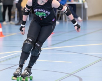 Thorsten-Lasrich-Battlecats-Rollergirls-Zombie-Rollergirlz-vs-Rollerderby-Erfurt-22