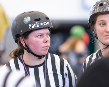 Thorsten-Lasrich-Battlecats-Rollergirls-Zombie-Rollergirlz-vs-Rollerderby-Erfurt-25