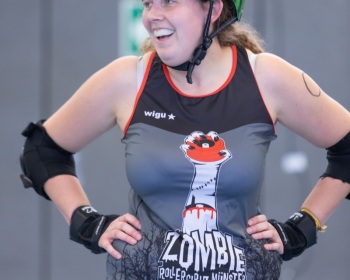 Thorsten-Lasrich-Battlecats-Rollergirls-Zombie-Rollergirlz-vs-Rollerderby-Erfurt-35