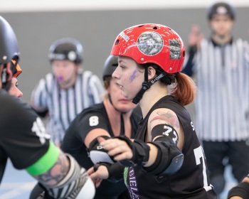 Thorsten-Lasrich-Battlecats-Rollergirls-Zombie-Rollergirlz-vs-Rollerderby-Erfurt-46