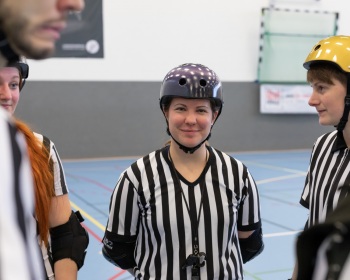 Thorsten-Lasrich-Battlecats-Rollergirls-Zombie-Rollergirlz-vs-Rollerderby-Erfurt-56