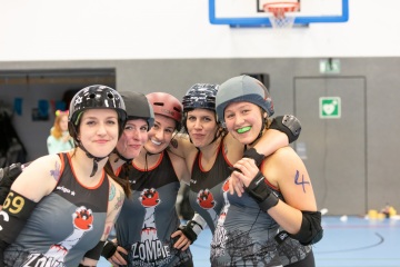 Thorsten-Lasrich-Zombie-Rollergirlz-Münster-vs-Meatgrinders-Bremen-30