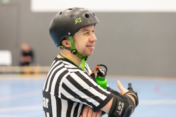 Thorsten-Lasrich-Zombie-Rollergirlz-Münster-vs-Meatgrinders-Bremen-36