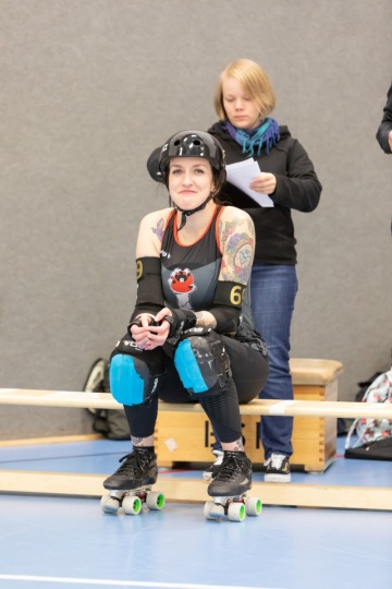 Thorsten-Lasrich-Zombie-Rollergirlz-Münster-vs-Meatgrinders-Bremen-38