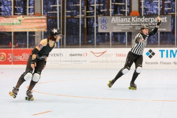 Thorsten-Lasrich-Ruhrpott-Roller-Derby-vs-Arnhem-Fallen-Angels-35