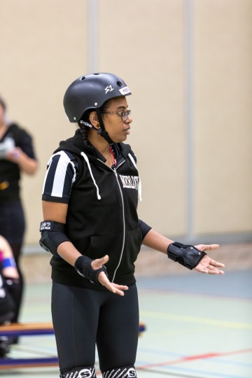 Thorsten-Lasrich-Arnhem-Fallen-Angels-Twente-vs-Mine-Monsters-Oberhausen-Zombie-Rollergirlz-14