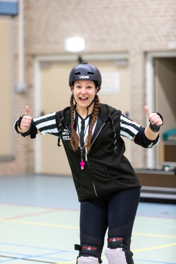 Thorsten-Lasrich-Arnhem-Fallen-Angels-Twente-vs-Mine-Monsters-Oberhausen-Zombie-Rollergirlz-15