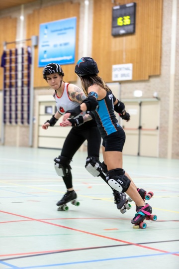 Thorsten-Lasrich-Arnhem-Fallen-Angels-Twente-vs-Mine-Monsters-Oberhausen-Zombie-Rollergirlz-19