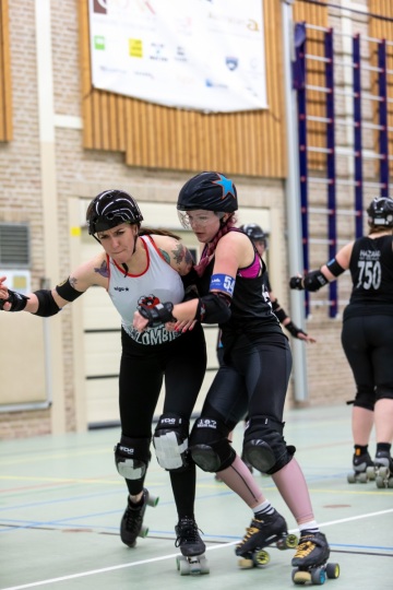 Thorsten-Lasrich-Arnhem-Fallen-Angels-Twente-vs-Mine-Monsters-Oberhausen-Zombie-Rollergirlz-36