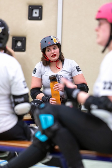 Thorsten-Lasrich-Arnhem-Fallen-Angels-Twente-vs-Mine-Monsters-Oberhausen-Zombie-Rollergirlz-41