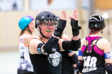 Thorsten-Lasrich-Arnhem-Fallen-Angels-Twente-vs-Mine-Monsters-Oberhausen-Zombie-Rollergirlz-51