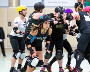 Thorsten-Lasrich-Arnhem-Fallen-Angels-Twente-vs-Mine-Monsters-Oberhausen-Zombie-Rollergirlz-23