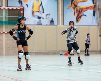 Thorsten-Lasrich-Arnhem-Fallen-Angels-Twente-vs-Mine-Monsters-Oberhausen-Zombie-Rollergirlz-25