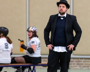 Thorsten-Lasrich-Arnhem-Fallen-Angels-Twente-vs-Mine-Monsters-Oberhausen-Zombie-Rollergirlz-29