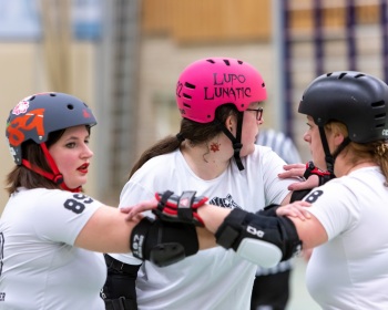 Thorsten-Lasrich-Arnhem-Fallen-Angels-Twente-vs-Mine-Monsters-Oberhausen-Zombie-Rollergirlz-43