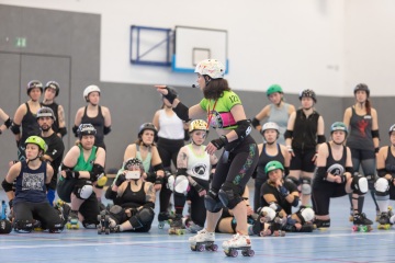 Bootcamp Miracle Wips 2020 zu besuch bei den Zombi Rollergirlz in Münster