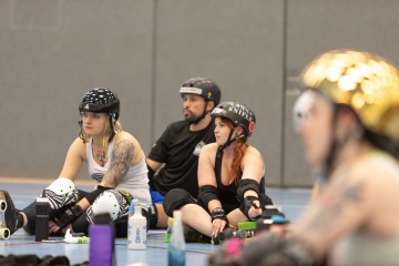Bootcamp Miracle Wips 2020 zu besuch bei den Zombi Rollergirlz in Münster
