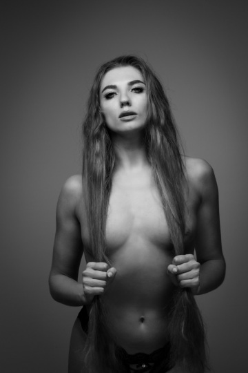 Long Hair - No Nude