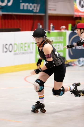 Thorsten-Lasrich-Ruhrpott-Rollergirls-vs-Sucker-Punch-Roller-Derby-111