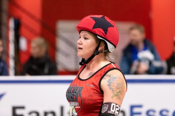 Thorsten-Lasrich-Ruhrpott-Rollergirls-vs-Sucker-Punch-Roller-Derby-114