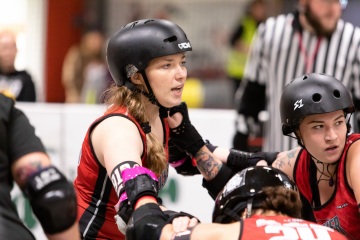 Thorsten-Lasrich-Ruhrpott-Rollergirls-vs-Sucker-Punch-Roller-Derby-120