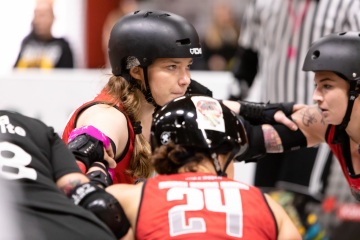 Thorsten-Lasrich-Ruhrpott-Rollergirls-vs-Sucker-Punch-Roller-Derby-121