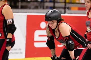 Thorsten-Lasrich-Ruhrpott-Rollergirls-vs-Sucker-Punch-Roller-Derby-140