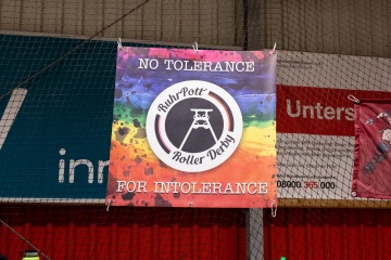 Thorsten-Lasrich-Ruhrpott-Rollergirls-vs-Sucker-Punch-Roller-Derby-164