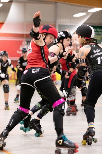 Thorsten-Lasrich-Ruhrpott-Rollergirls-vs-Sucker-Punch-Roller-Derby-22