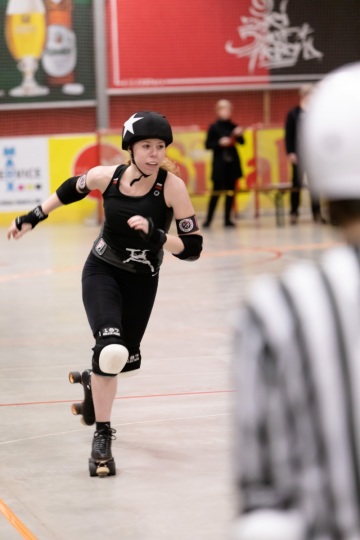 Thorsten-Lasrich-Ruhrpott-Rollergirls-vs-Sucker-Punch-Roller-Derby-27